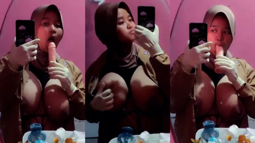 Bokep Indo Viral HIjab Tobrut Emut Dildo