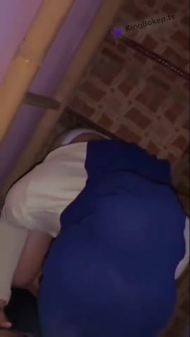 Ngew3 Ukhti Jilbab di WC Kampus