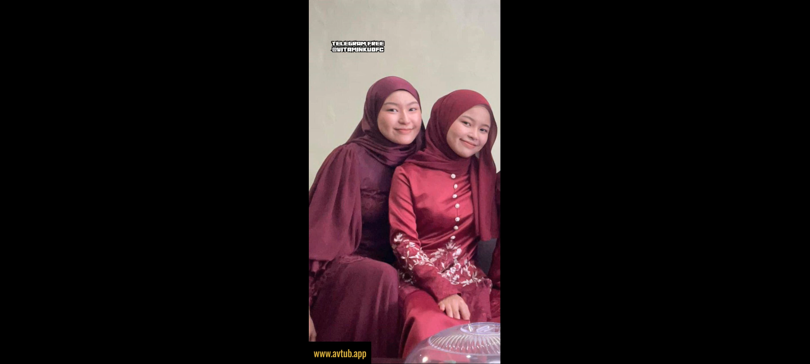Hijab Nungging Aja Memek nya