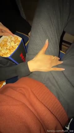 00ketemu ukhti cakep di ajakin ke toilet hampir kepergok orang